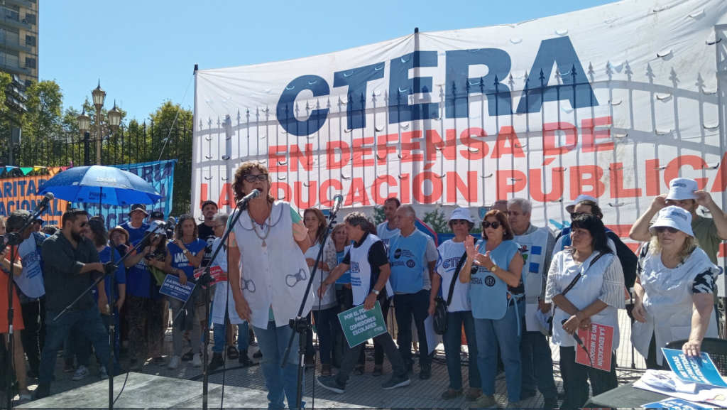 Protests against Milei continue