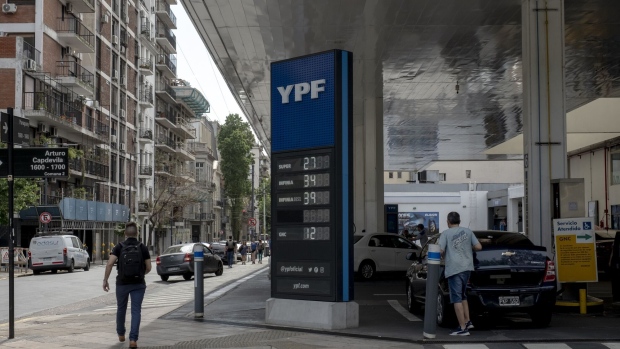 Burford Seeks Argentina’s YPF Stake to Pay $16 Billion Award