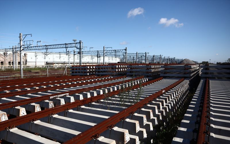 Argentina's economic activity down 8.4% in March
