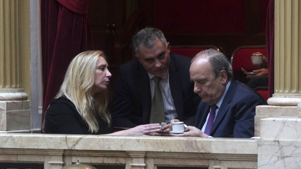 Milei’s sweeping deregulation plan passes first Senate hurdle
