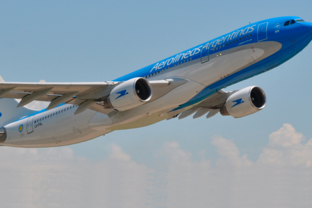 PRO files bill to privatize Aerolíneas Argentinas national airline