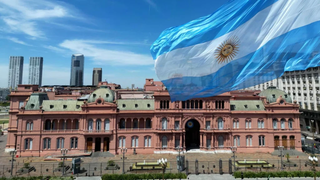 Argentina’s Risk Index Plummets: Lowest Since 2019