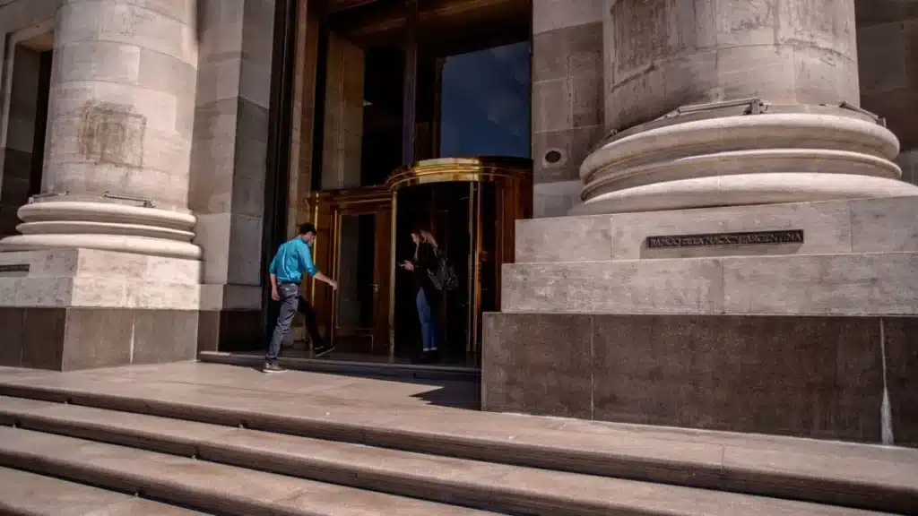 Court halts Milei's transformation of Banco Nación into limited company